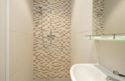 Kampung Bali House | Green Apple Residence near Sarinah Mitra RedDoorz