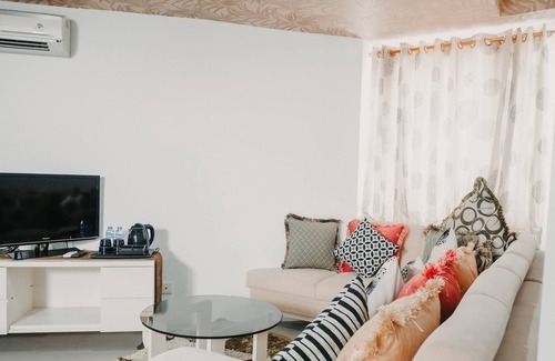 Chinatown Apartment | Green Central City Apartment near Shopping Centre