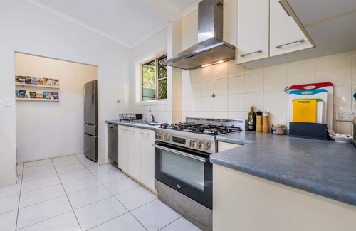 Agnes Water House | Green Dragon: Family-Friendly Home In Agnes Water