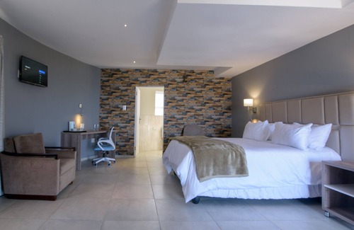 Mdumbi Hotel | Green Fields Hotel