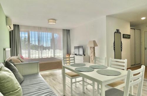 Sunny Beach Apartment | Green Fort Noks - Private apartment - BSR - 2