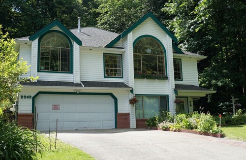 Coquitlam House | Green Gables Creekside Suite in Coquitlam