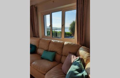 Dingle Apartment | Green Garden meets Blue sea for 2 people