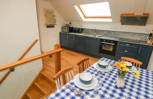 Carmarthen Cottage | GREEN GROVE BARN, pet friendly, with a garden in Carmarthen