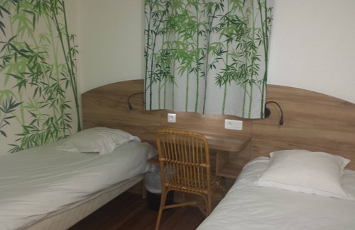 Fleury-Merogis Hotel | Green Hôtels Eco Fleury