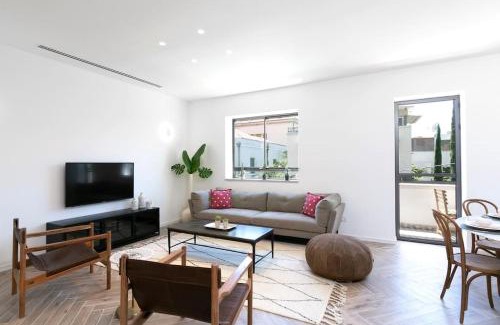 Neve Tzedek Apartment | Green Harmony by Five Stay