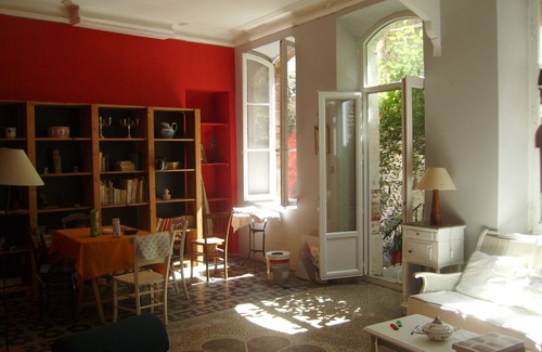 La Palme House | Green haven of peace.