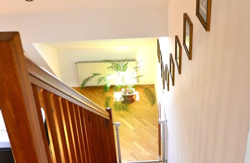 Landstrasse Apartment | Green haven – roofgarden penthouse in central area
