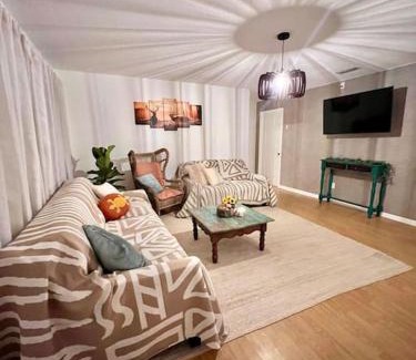Fort White House | Green Hideaway