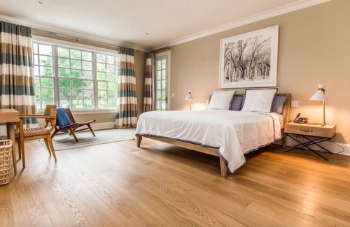 East Hampton North Villa | Green Hollow Estate - 9 acres, 14k ft, Tennis Court, Pool, Hot Tun & much more!