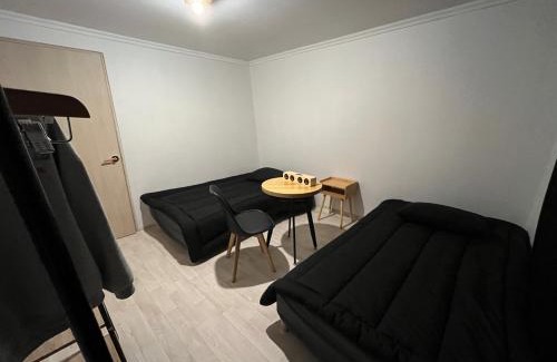 Imunil-tong House | green house room 103