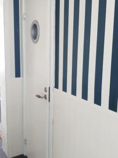 Sodertalje Boat Rental | Green husbåt