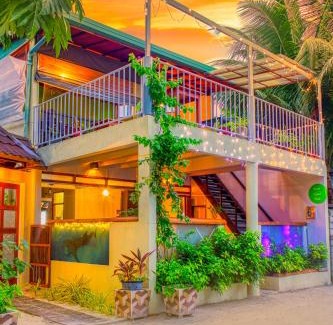 Omadhoo House | Green Leaf Guest House - Omadhoo