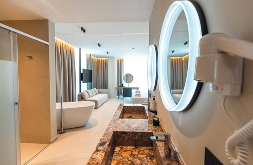 Ksamil Hotel | Green Light Hotel
