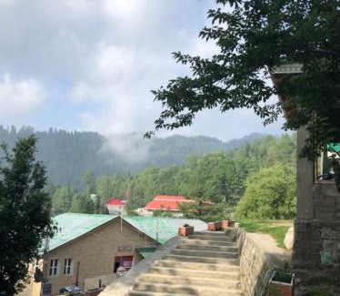 Dunga Gali Hotel | Green manal