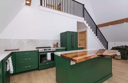 Killington House | Green Mountain Yay Frame - Gorgeous new construction A-frame cabin on 18 acres