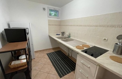 La Courneuve Apartment | Green N'est - Self-contained apartment with terrace and garden just outside Paris