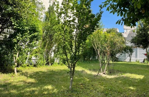 La Courneuve Apartment | Green N'est - Self-contained apartment with terrace and garden just outside Paris