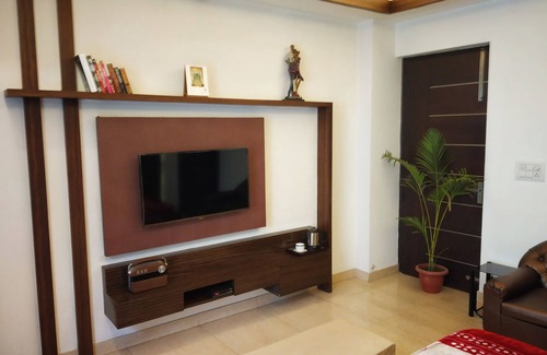 Gurugram Bed & Breakfast | Green Nest - Private Garden with Your Room