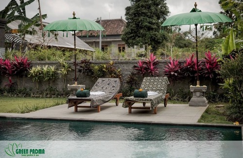 Peliatan Villa | Green Padma Ubud Deluxe Room