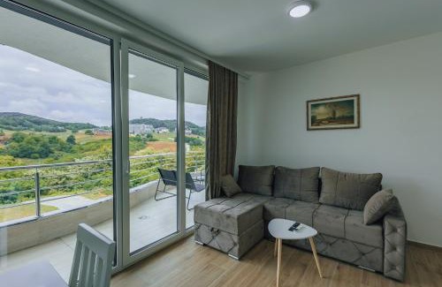 Vrdnik Apartment | Green panorama Vrdnik