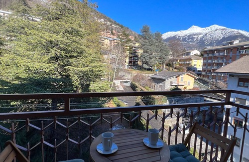 Aosta Apartment | Green Park Apartment - Blue Moon