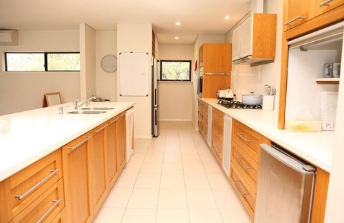 Quindalup House | Green Park - resort style rural retreat