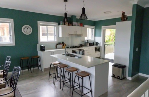 Green Point House | Green Point Tranquillity - Sea Views!