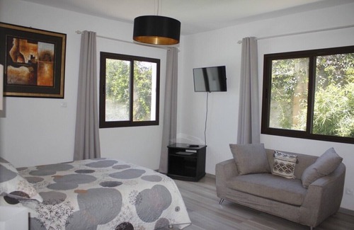 Antananarivo House | Green Resort Antsakaviro