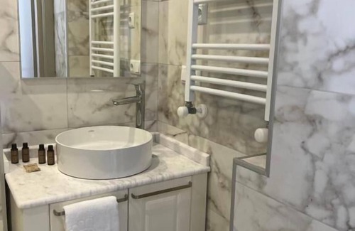 Kvariati Hotel | Green Rock Hotel Boutique