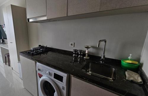 Jakarta Apartment | Green Sedayu Apartment Deluxe by Ellison