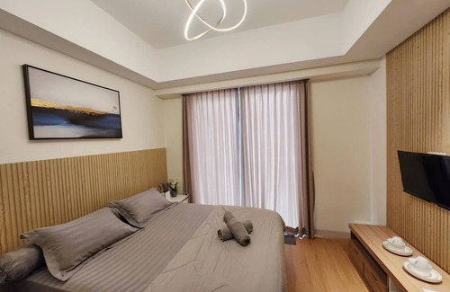 Jakarta Apartment | Green Sedayu Suites by Emily