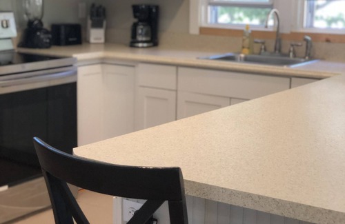 Charlevoix House | Green Street Getaway! Walk to town! 3.5 Miles to the Castle!