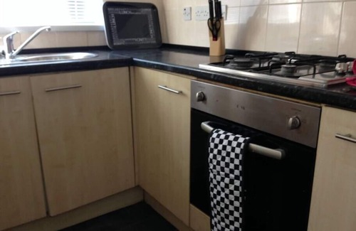 Margam House | Green Street Lodge - 3 Bed House In Morriston