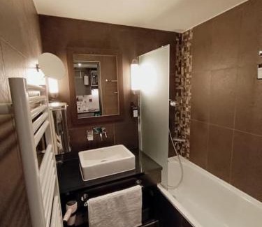 Juvignac Apartment | GREEN Studio climatisé, vue sur golf proche Montpellier