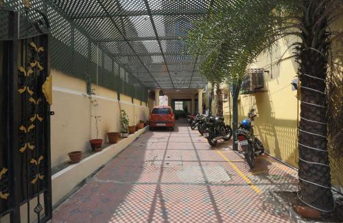 Teynampet Hotel | Green Tree Hotel-Near VFS Global and Ramee Mall