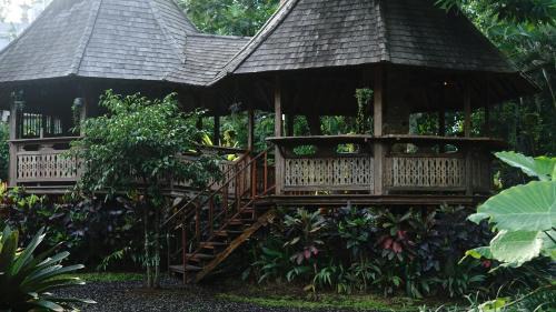 Pengosekan Resort | Green Tree House Villa Ubud
