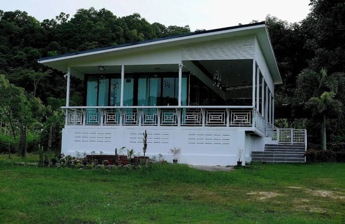 Si Racha House | Green Valley Khaokheownn