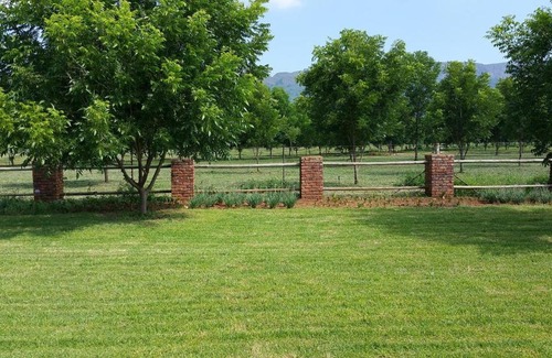 Hartbeespoort House | Green Willows Guest House