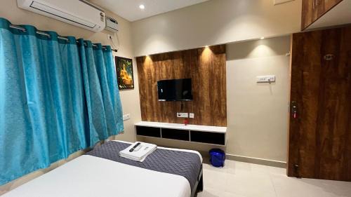 Perungudi Hotel | Greenapple Residency