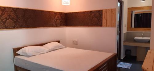 Cherthala Bed & Breakfast | Greenberg cottages Mararikulam