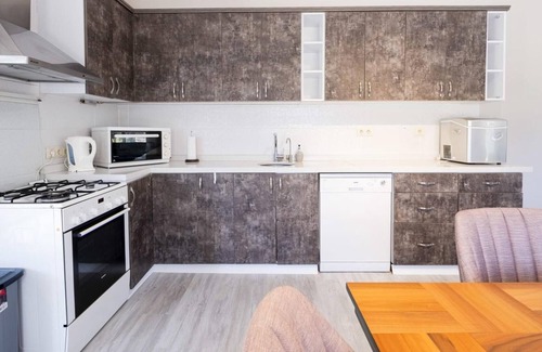 Avlana House | Greenery Home with Shared Pool in Marmaris