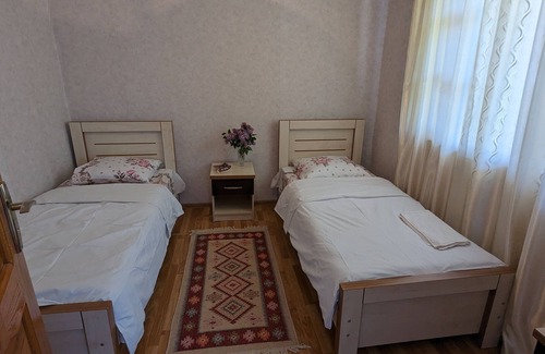 New Boulevard Hotel | GreenHill - Your Guesthouse in Ubisa