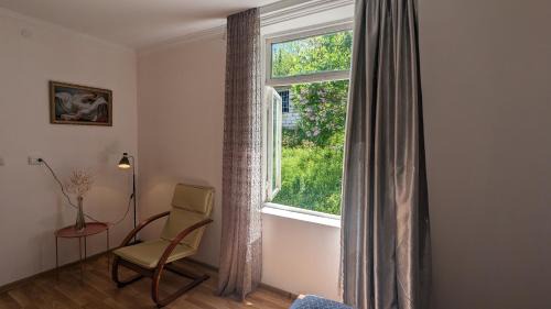 Likani House | GreenHill - Your Guesthouse in Ubisa