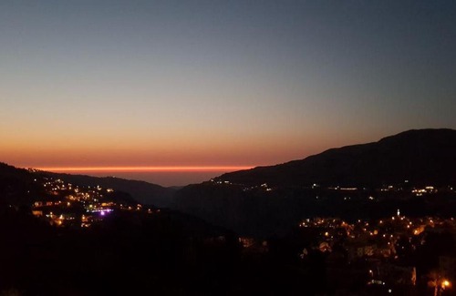 Kfardebian Hotel | Greenhotel hasroun