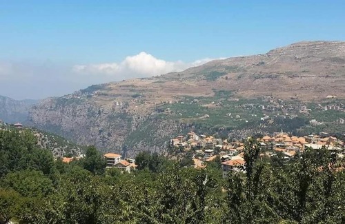 Kfardebian Hotel | Greenhotel hasroun