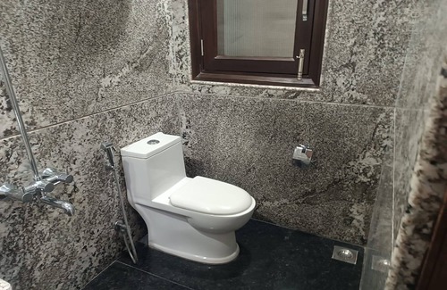 East of Kailash Hotel | Greenleaf Apartment And Suites, Kalkaji
