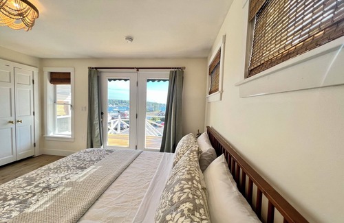 Boothbay Harbor Hotel | Greenleaf Inn Room 6 | Private Entry Executive King Suite, Large Balcony, Harbor Views!