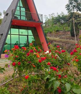 Peermade Villa | Greenlush Paruntumpara