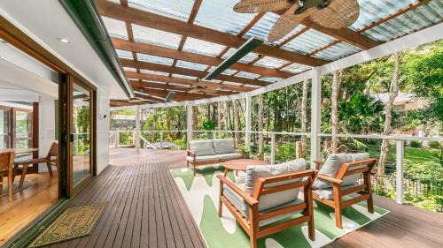 Pearl Beach House | Greenpoint- 200m To Beach, pet friendly